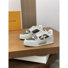 Louis Vuitton Low Shoes